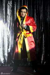 组图：佟大为《越来越好》新造型首次曝光