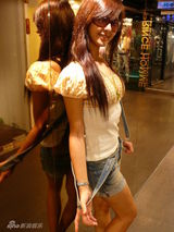 幻灯图集：黑涩会美眉蔷蔷服饰写真 甜美可爱