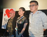 组图：台湾电影复兴单元导演集体见观众