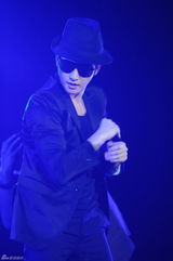 高清组图：朴施厚影迷见面会劲歌热舞 现场温馨互动