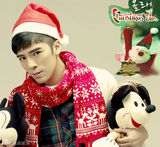 组图：黄智博变身小王子 圣诞写真点燃冬日暖意