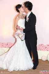 组图：陈爽梁梓轩大婚 姊妹团性感陪嫁