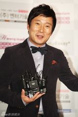 组图：韩国笑星Ryu Dam完婚 池城张东赫等众星到贺