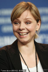 幻灯图：丹麦电影《一家人》记者会 主创齐亮相