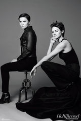 组图：女星谢琳泳池写真 咬指尖撩人自称双性恋