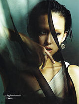 组图：模特高莹成封面女郎 完美演绎张力个性