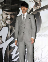 高清图：《出云之月》媒体首映式 主创集体亮相