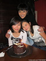 组图：窦靖童与闺蜜私照曝光 张智霖外甥女甜美