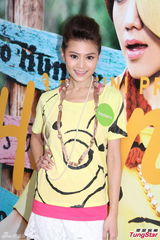 周秀娜露底泄春光 否认恋上富二代