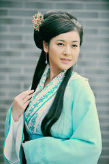 组图：《十五贯》横店热拍 梁冠华甄锡华服美饰