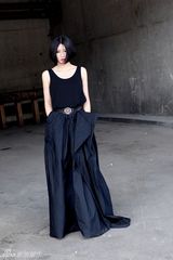 组图：黄晓明尚雯婕巴黎看秀