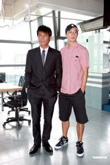 幻灯图：高圆圆自嘲不会演戏 吴彦祖婚后照拍亲热戏 