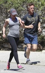 高清组图：西恩-潘与斯嘉丽-约翰逊恋情终曝光