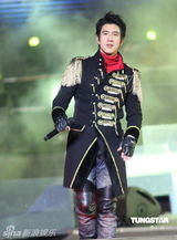 组图：王力宏压轴迎接新年人气旺