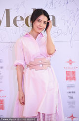 组图：高圆圆许晴粉嫩扮靓 频撩发优雅