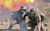 组图：《锁定美军特使》战争场面逼真给力