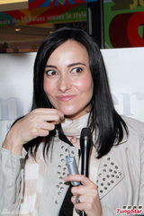 组图：吴彦祖妻子怀孕后胸围上涨 爱吃中国菜