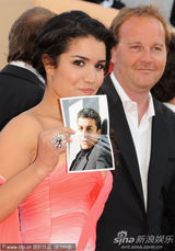 幻灯图集：《人与神》首映 艾曼纽-贝阿捧场