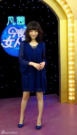 组图：索妮亮相《女人帮》春日造型活力无限