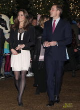 高清组图：威廉王子和未婚妻订婚后首度公开亮相