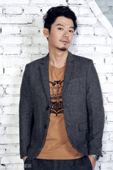 组图：芦芳生时尚帅气大片 外形冷峻极致深情