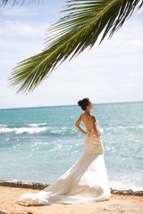 组图：王雷李小萌浪漫婚纱照 19日举行婚礼