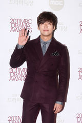 高清组图：车胜元孔孝珍朴有天等出席MBC电视剧大赏