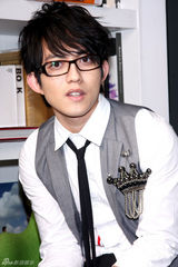 幻灯图：迷幻王子林宥嘉成金曲遗珠 看好陶喆当歌王 