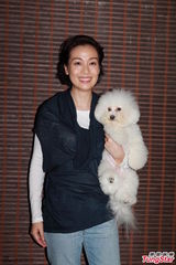 组图：梁思浩庆生频落泪 庄思敏江美仪等捧场