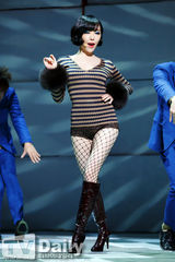 组图：李玟雨佳仁亮相MCD GirlsDay获第一