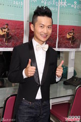 组图：林一峰个唱落幕获梁咏琪黄耀明现身支持