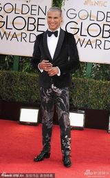 高清图：《全美超模大赛》曼纽尔金球奖踩红毯