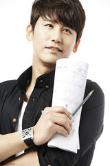 组图：于晓光曝清新写真 青春阳光温暖寒冬