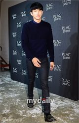 组图：车艺莲任瑟雍出席时尚品牌发布会