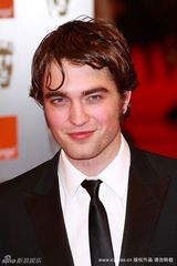 幻灯图集：英国奥斯卡红毯 温丝莱特艳压群芳