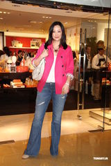 组图：陈嘉桓担心身高不利拍戏 马国明帮旧爱开脱