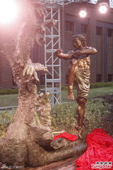 组图：成龙澄清认女报道 指责媒体断章取义