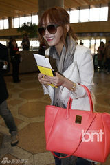 组图：韩团4minute等飞赴日本出演家族演唱会