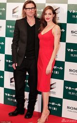 组图：贾格尔女友身亡 曾为多名巨星设计礼服