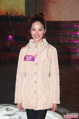 组图：陈百祥欲备护膝贺台庆 余咏珊否认加奖金