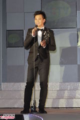 组图：王维基举办新台试映礼 黄日华等艺人捧场