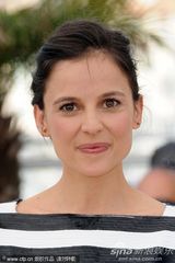 高清组图：《吾栖之肤》亮相 班德拉斯上窜下跳