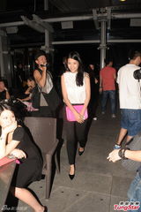 组图：乐易玲开生日派对 TVB花旦小生齐到贺