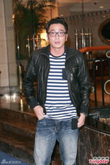 高清图：钟镇涛60大寿派对 群星嬉皮士装到贺