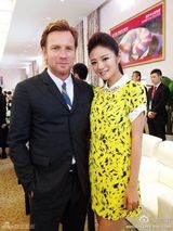 组图：好莱坞巨星相聚青岛 男神女神忙追星