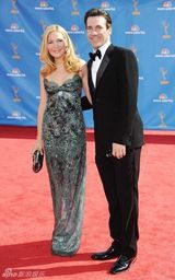 高清组图：《广告狂人》男星乔-汉姆携妻秀恩爱