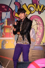 组图：周杰伦光棍节自称单身 新专辑网友直呼萌