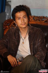 组图：《险路勿近》上海宣传 何超仪澄清涉毒传闻