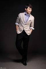 组图：徐正曦型男写真变梦幻王子 阳光美男斯文帅气