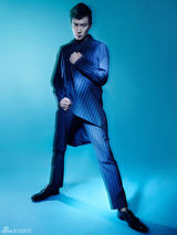 组图：陆毅光影质感大片演绎魅力男神